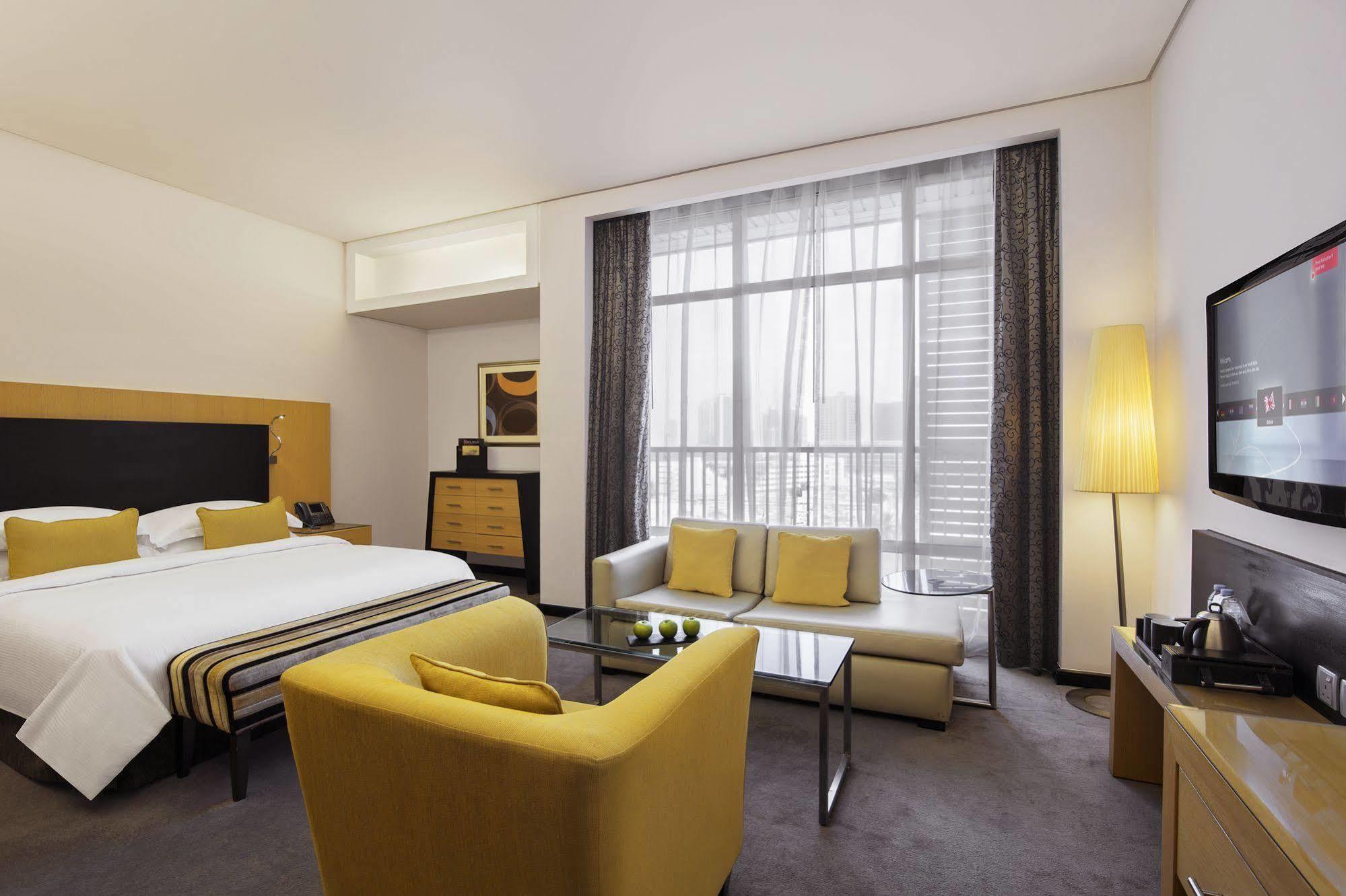 Hala Arjaan by Rotana, Deluxe Hotel Apartments Abu Dhabi Buitenkant foto